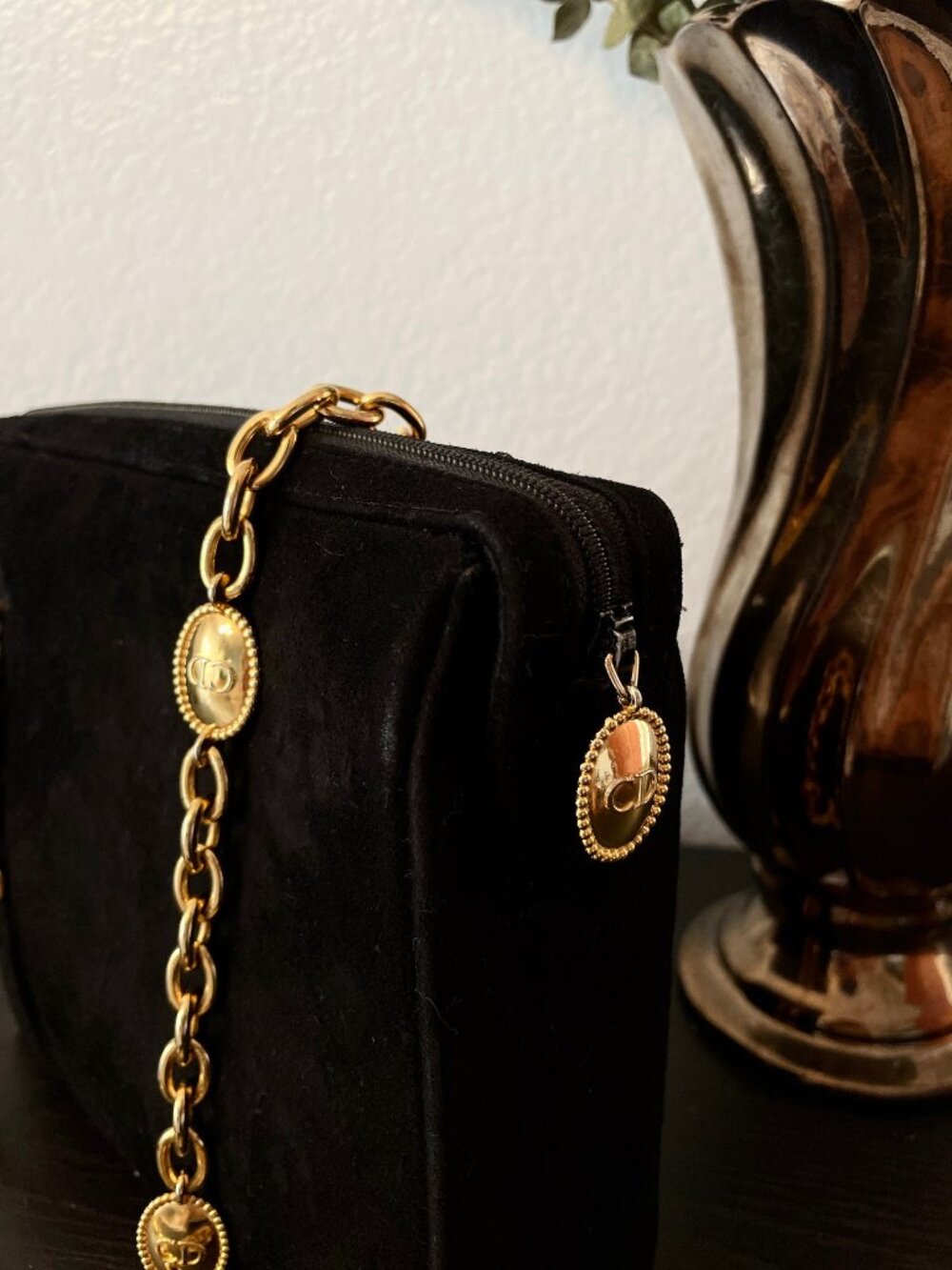 Vintage Dior black suede bag with gold chain with logo, Christian Dior evening - Picture 2 of 6